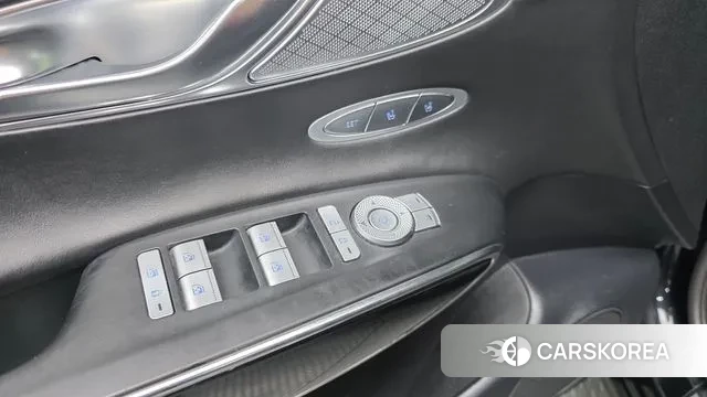 Genesis GV70 2021 Черный из Кореи, фото 4