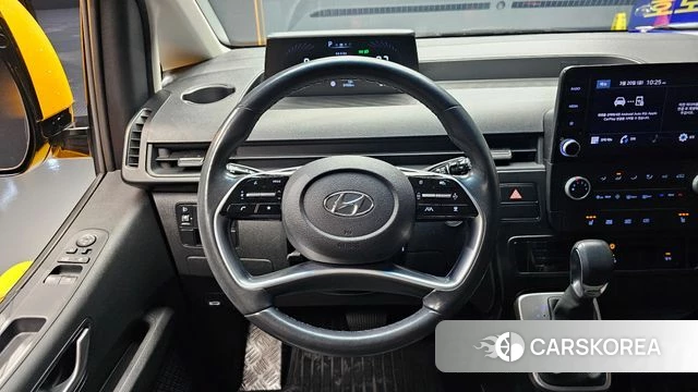 Hyundai Staria 2022 Желтый из Кореи, фото 4