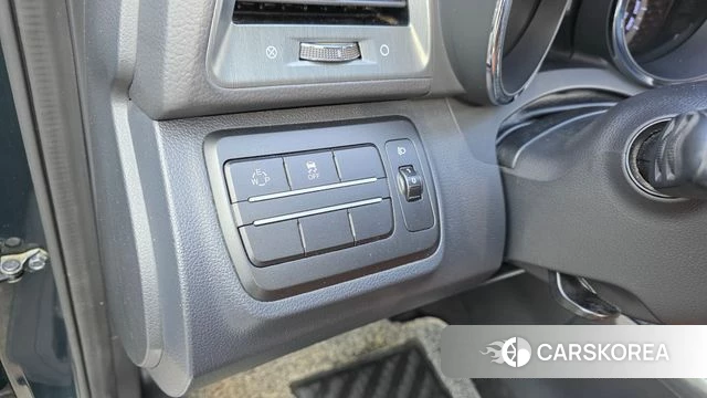 Ssangyong Tivoli Armor 2018 Темно-зеленый из Кореи, фото 4