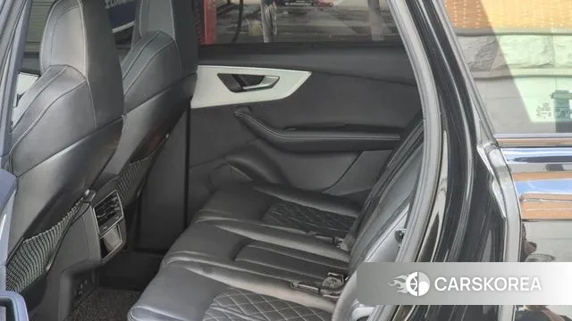 Audi Q7 (4M) 2023 Черный из Кореи, фото 4