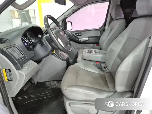 Hyundai The New Grand Starex 2018 Белый из Кореи, фото 4