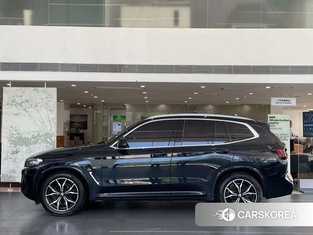 BMW X3 2023 Черный из Китая, фото 4