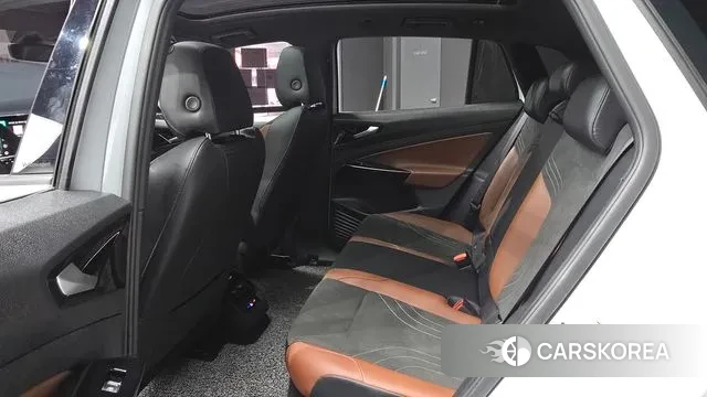 Volkswagen ID.4 2022 Белый из Кореи, фото 4