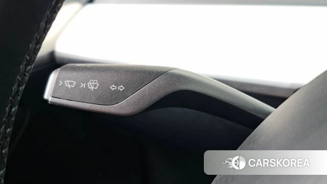 Tesla Model Y 2023 Белый из Кореи, фото 4
