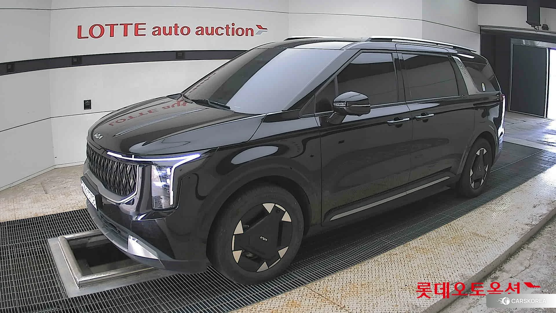 Kia Carnival Hybrid 2025 Черный из Кореи, фото 4