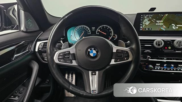 BMW 5 Series (G30) 2018 Серый из Кореи, фото 4