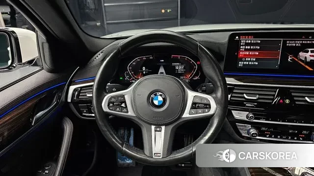 BMW 5 Series (G30) 2021 Белый из Кореи, фото 4