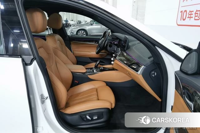 BMW 6 series GT 2023 Белый из Китая, фото 4