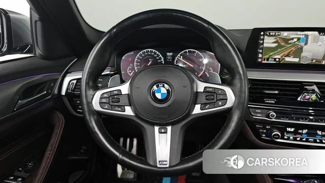BMW 5 Series (G30) 2019 Цвет галактики из Кореи, фото 4