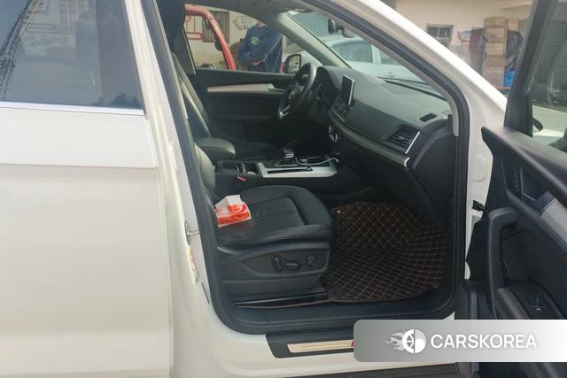 Audi Q5L 2021 Белый из Китая, фото 4