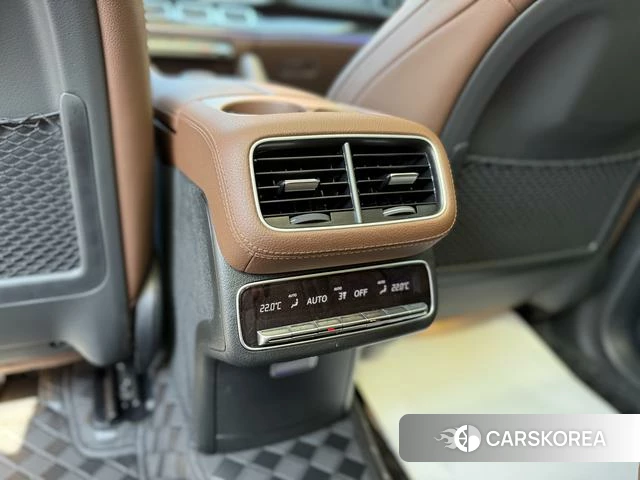 Mercedes-Benz GLE (import) 2024 Черный из Китая, фото 4