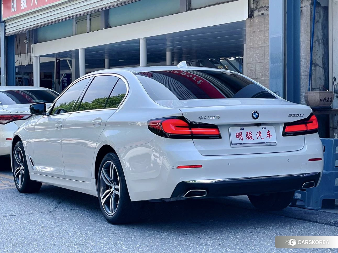 BMW 5 series 2023 Белый из Китая, фото 4