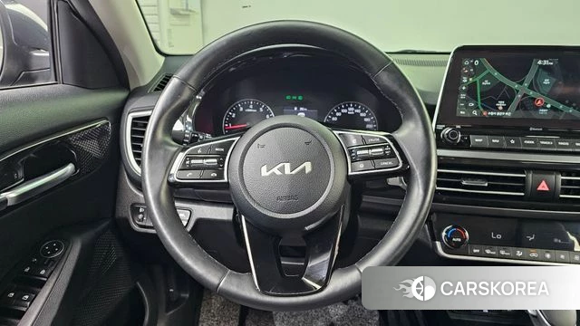 Kia Seltos 2021 Серый из Кореи, фото 4
