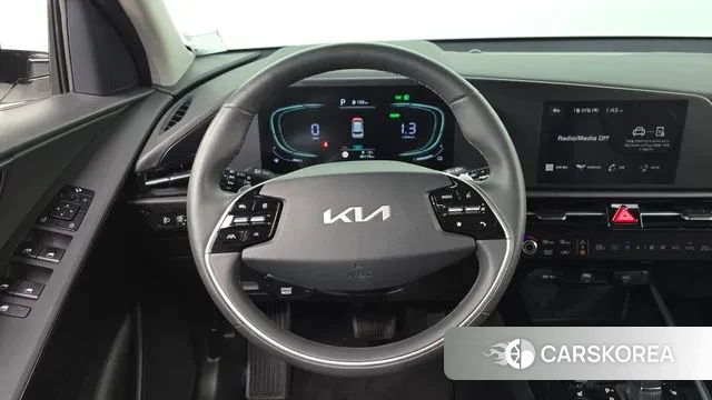 Kia Di Ol Nu Niro 2022 Белый из Кореи, фото 4