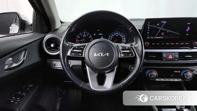 Kia The New K3 2nd generation 2021 Белый из Кореи, фото 4