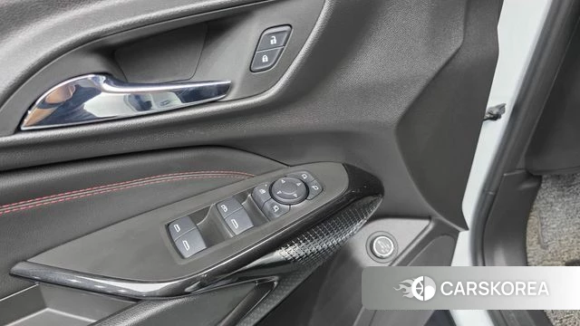 Chevrolet (GM Daewoo) Trax Crossover 2023 Белый из Кореи, фото 4