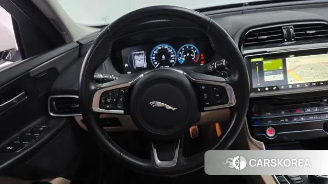 Jaguar XE 2019 Белый из Кореи, фото 4