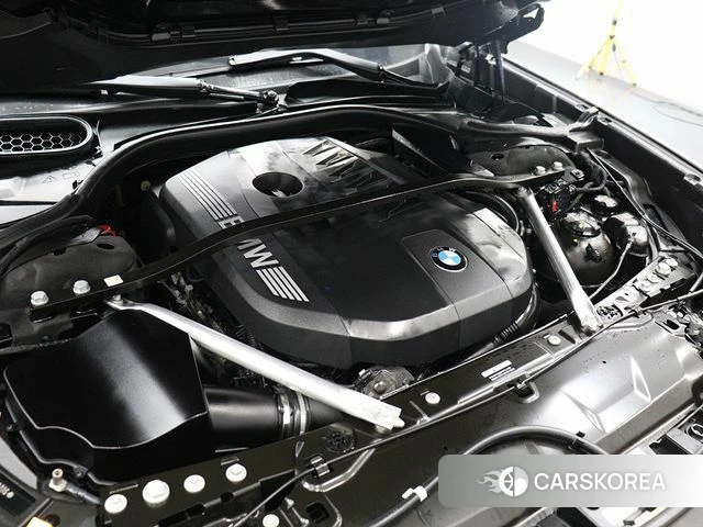 BMW 7 Series (G70) 2025 Черный из Кореи, фото 4