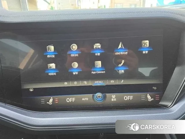 Volkswagen Touareg 3rd generation 2020 Черный из Кореи, фото 4