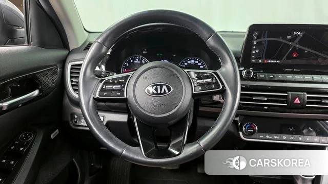 Kia Seltos 2021 Серый из Кореи, фото 4