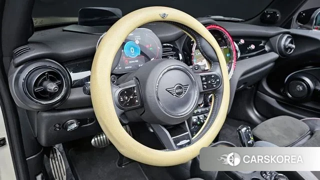 Mini Cooper S Convertible 2022 Жемчужный цвет из Кореи, фото 4