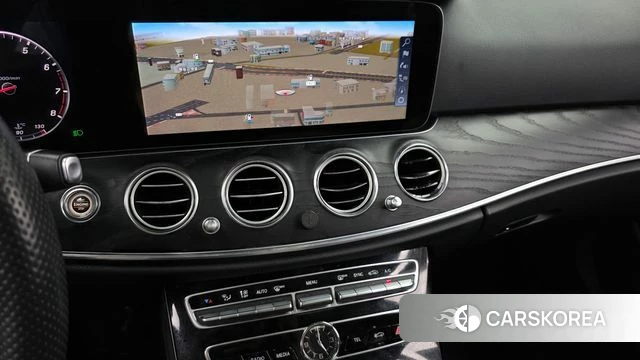 Mercedes-Benz E-Class W213 2018 Черный из Кореи, фото 4