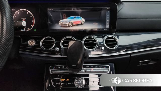Mercedes-Benz E-Class W213 2018 Белый из Кореи, фото 4