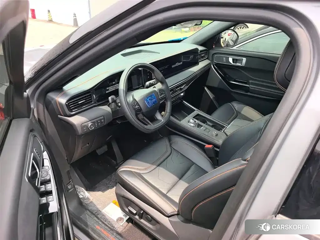 Ford Explorer 2026 Silver/gray из Китая, фото 5