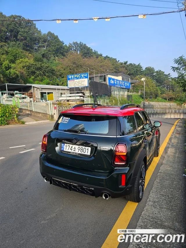 Mini Cooper S Countryman 2023 Темно-зеленый из Кореи, фото 4