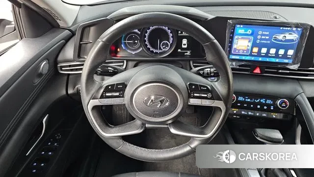 Hyundai Avante Hybrid (CN7) 2023 Белый из Кореи, фото 4