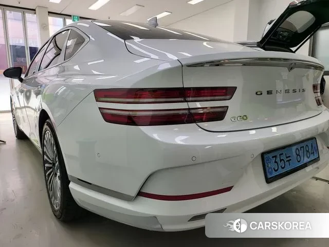 Genesis Electrified G80 (RG3) 2022 Белый из Кореи, фото 4