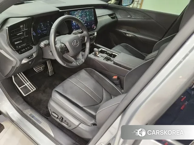 Lexus RX500h 5th generation 2024 Светло-серебряный цвет из Кореи, фото 4