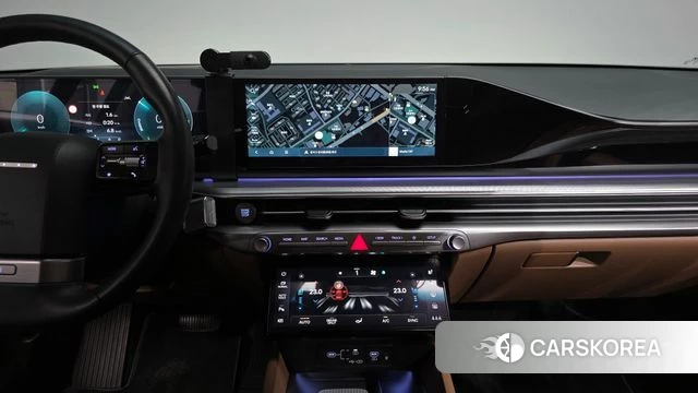 Hyundai Grandeur Hybrid (GN7) 2023 Светло-серебряный цвет из Кореи, фото 4