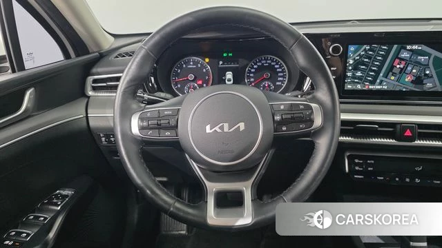 Kia K5 3rd generation 2023 Белый из Кореи, фото 4