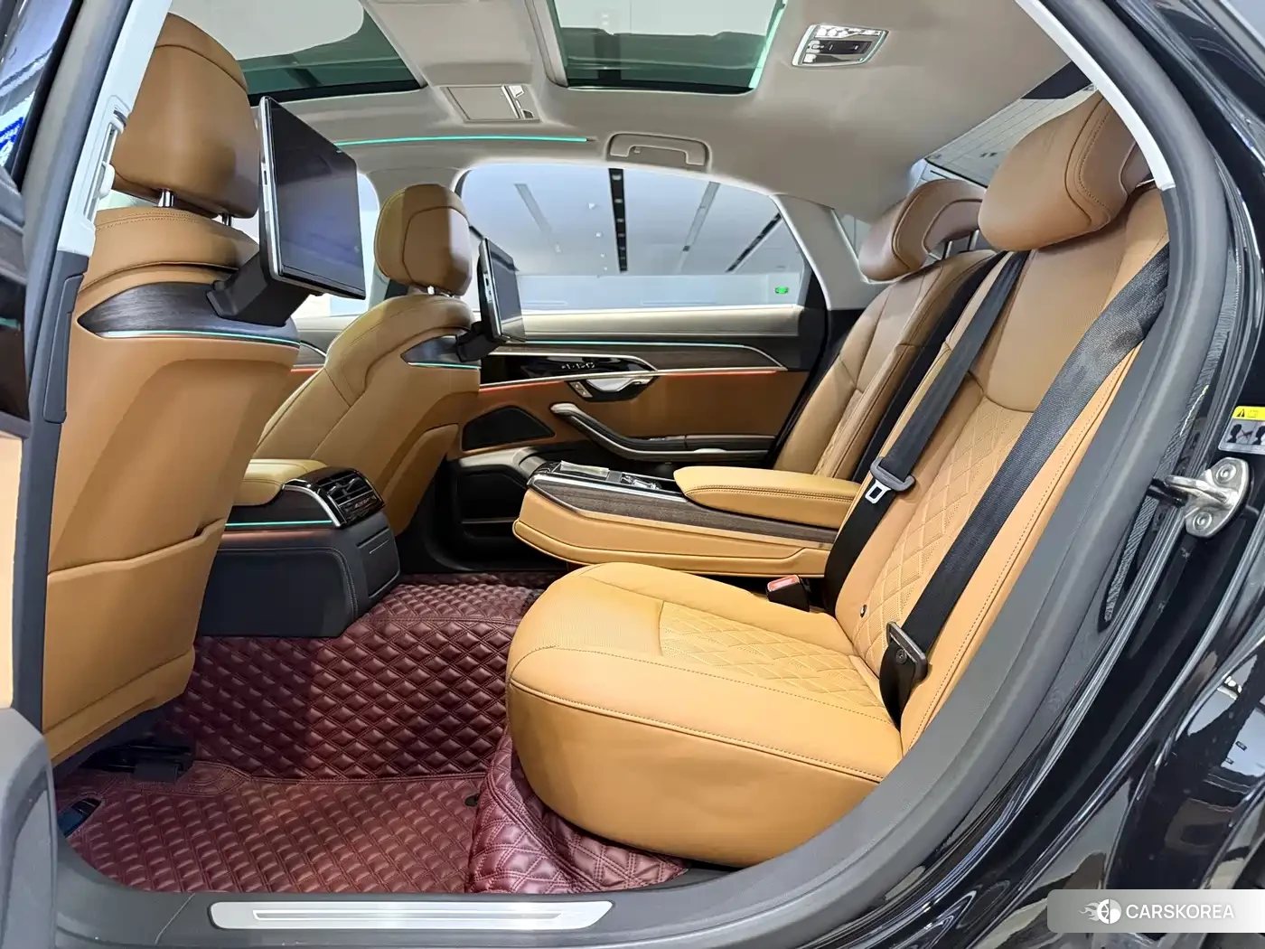 Audi A8 2024 Черный из Китая, фото 4