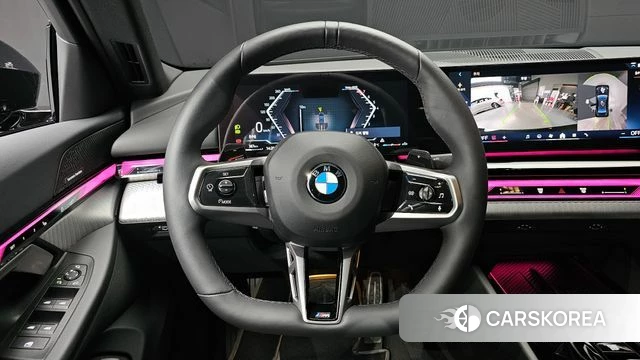 BMW 5 Series (G60) 2025 Черный из Кореи, фото 4