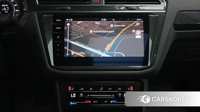 Volkswagen Tiguan second Generation 2022 Белый из Кореи, фото 4