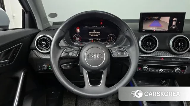 Audi Q2 2023 Светло-серебряный цвет из Кореи, фото 4