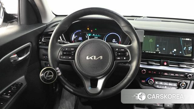 Kia Niro Plus 2022 Белый из Кореи, фото 4
