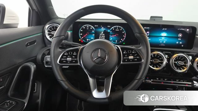 Mercedes-Benz A-Class W177 2022 Белый из Кореи, фото 4