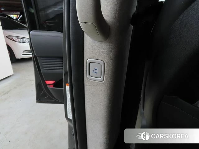 Hyundai Staria 2022 Черный из Кореи, фото 4