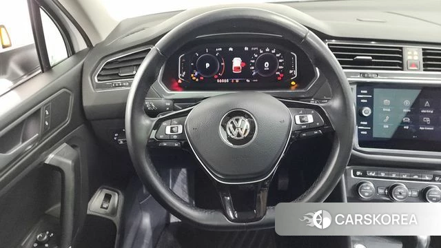 Volkswagen Tiguan Allspace 2020 Белый из Кореи, фото 4