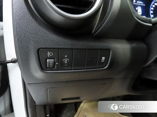 Hyundai Kona 2018 Белый из Кореи, фото 4