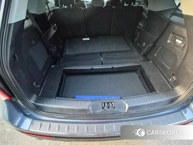 Ford Explorer 6th Generation 2021 Темно-зеленый из Кореи, фото 4