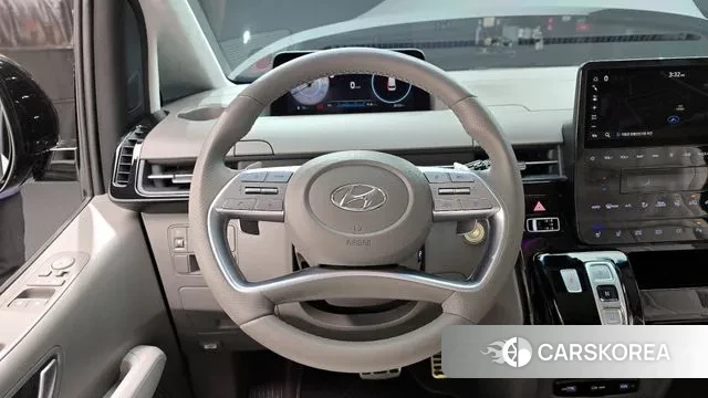 Hyundai Staria 2022 Черный из Кореи, фото 4