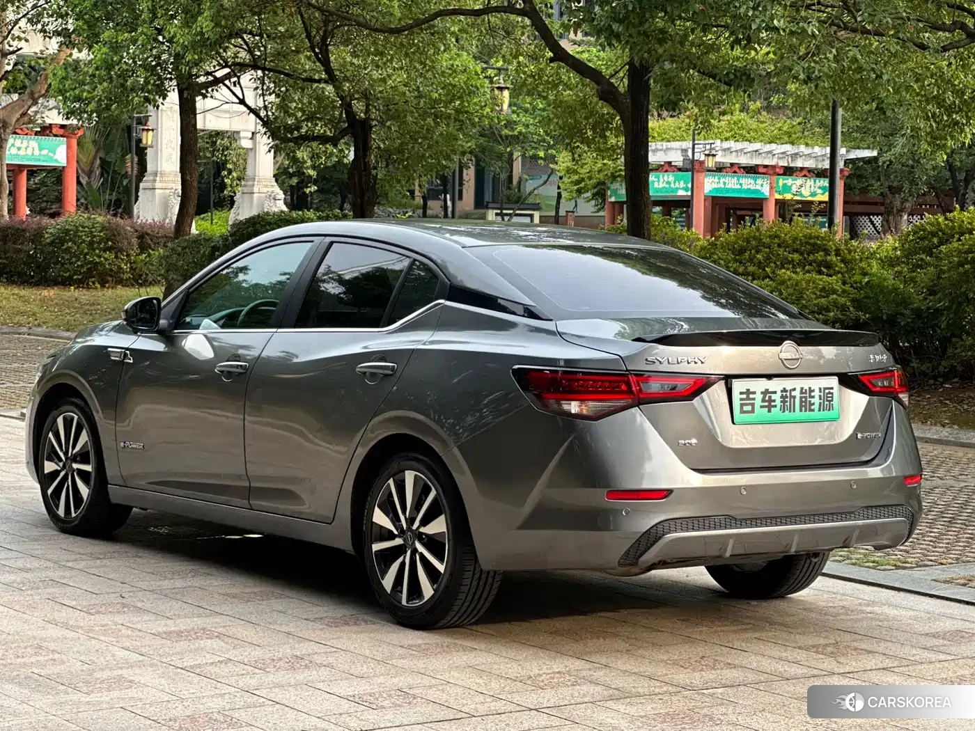 Nissan Sylphy 2022 Silver/gray из Китая, фото 4