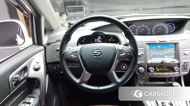 Ssangyong Korando Turismo 2018 Белый из Кореи, фото 4