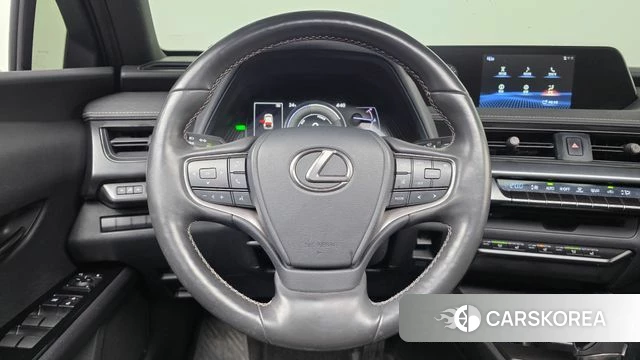 Lexus UX250h 2019 Белый из Кореи, фото 4