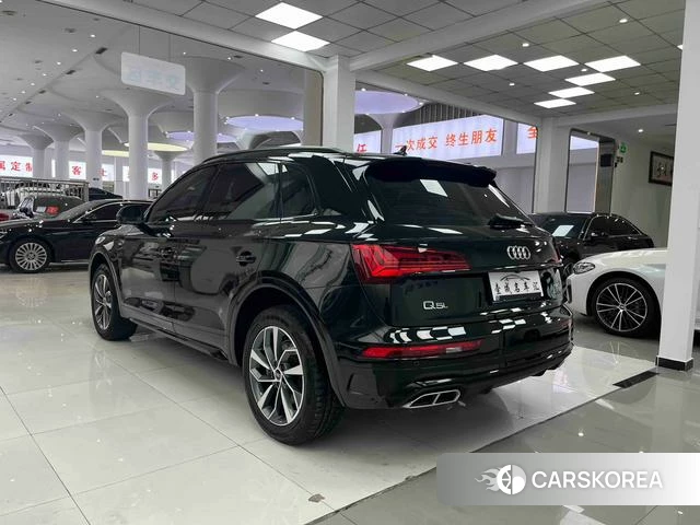 Audi Q5L 2023 Черный из Китая, фото 4