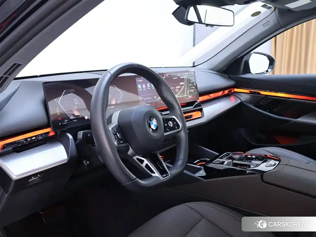 BMW 5 series 2026 Черный из Китая, фото 4